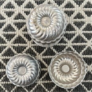 Set of 12 Vintage Aluminum Aspic / Jello / Cake Tins